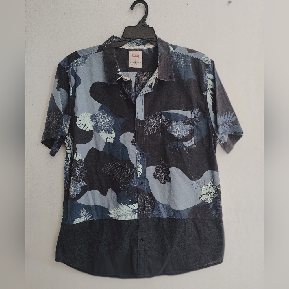 Levi's Men's Blue Floral Shirt